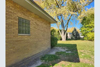 601 Berkley Drive, Dyer, IN 46311 - Photo 4