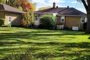 601 Berkley Dr, Dyer, IN 46311 - Photo 6