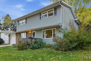 1513 Franklin St, Valparaiso, IN 46383 - Photo 2