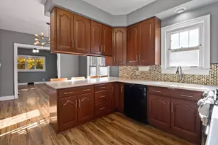 805 1/2 Napoleon St, Valparaiso, IN 46383 - Photo 12