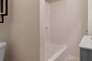 805 1/2 Napoleon St, Valparaiso, IN 46383 - Photo 16