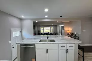 8009 Greenwood Ave, Munster, IN 46321 - Photo 10