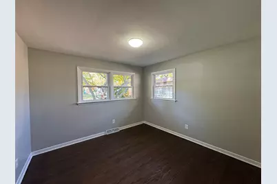 8009 Greenwood Avenue, Munster, IN 46321 - Photo 16