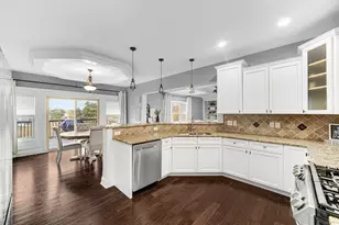 12566 Massachusetts St, Crown Point, IN 46307 - Photo 8