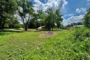 7838 N Walker Rd, New Carlisle, IN 46552 - Photo 4