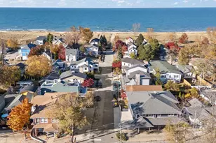 514 Lake Shore Dr, Michigan City, IN 46360 - Photo 2