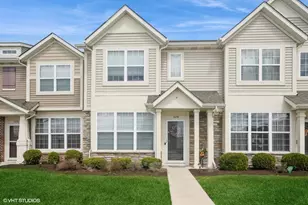 1078 E 114th Ave, Crown Point, IN 46307 - Photo 2