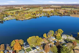 212 Lakeside Dr, Walkerton, IN 46574 - Photo 6