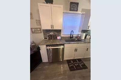 636 E 47th Place, Gary, IN 46409 - Photo 6