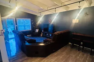 636 E 47th Pl, Gary, IN 46409 - Photo 4