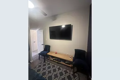 636 E 47th Place, Gary, IN 46409 - Photo 18