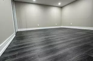 2704 W 15th Ave, Gary, IN 46404 - Photo 24