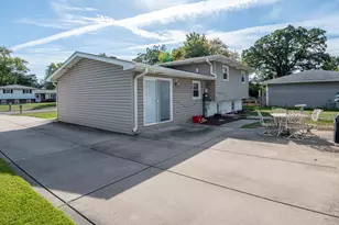 2974 Glenwood St, Portage, IN 46368 - Photo 12