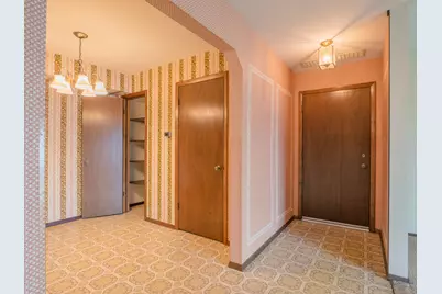 910 Camellia Drive #11, Munster, IN 46321 - Photo 2