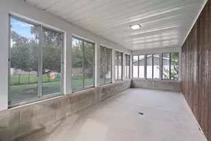 8133 Howard Ave, Munster, IN 46321 - Photo 32