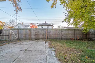 209 Dupage St, Michigan City, IN 46360 - Photo 20