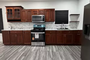 519 W 39th Ave, Gary, IN 46408 - Photo 6