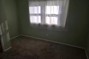 6862 NE Suburban Dr, Michigan City, IN 46360 - Photo 8