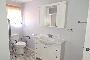 6862 NE Suburban Dr, Michigan City, IN 46360 - Photo 6