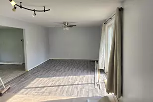 6862 NE Suburban Dr, Michigan City, IN 46360 - Photo 4