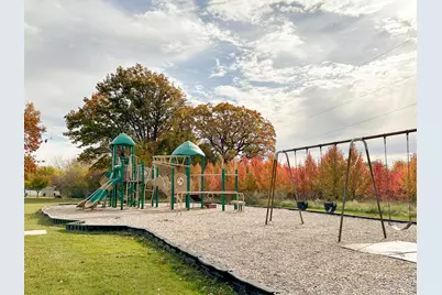 692 Capitol Drive, Hobart, IN 46342 - Photo 20