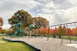 692 Capitol Dr, Hobart, IN 46342 - Photo 20