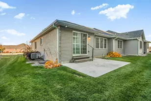 2331 Waterford Cir W, Schererville, IN 46375 - Photo 42