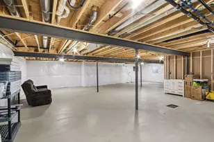 2331 Waterford Cir W, Schererville, IN 46375 - Photo 36