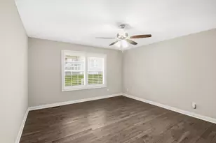 2331 Waterford Cir W, Schererville, IN 46375 - Photo 16