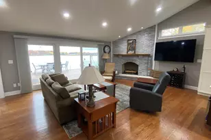 1728 Beachview Ct, Crown Point, IN 46307 - Photo 16