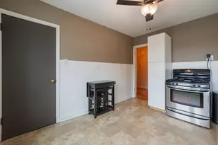 2911 163rd Pl, Hammond, IN 46323 - Photo 18