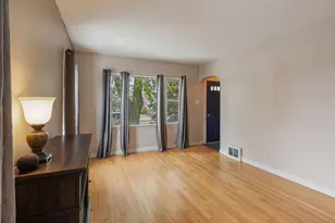 2911 163rd Pl, Hammond, IN 46323 - Photo 8