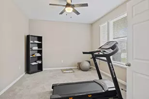 2436 Creek Bank Dr, Columbus, IN 47201 - Photo 12