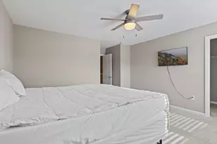 2436 Creek Bank Dr, Columbus, IN 47201 - Photo 20