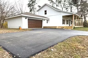231 Lincoln Hills Dr, Valparaiso, IN 46385 - Photo 2