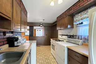 1514 Harrison Ave, Dyer, IN 46311 - Photo 4