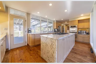 1050 Coolwood Drive, Valparaiso, IN 46385 - Photo 18