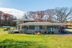 1050 Coolwood Dr, Valparaiso, IN 46385 - Photo 8