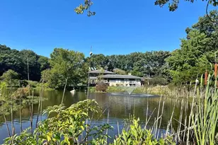 1050 Coolwood Dr, Valparaiso, IN 46385 - Photo 2