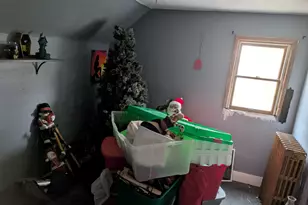 601 W Gordon St, Francesville, IN 47946 - Photo 16