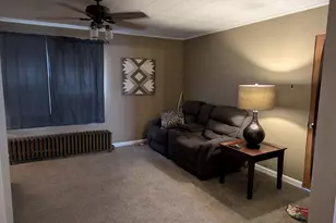 601 W Gordon St, Francesville, IN 47946 - Photo 8