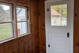 601 W Gordon St, Francesville, IN 47946 - Photo 4