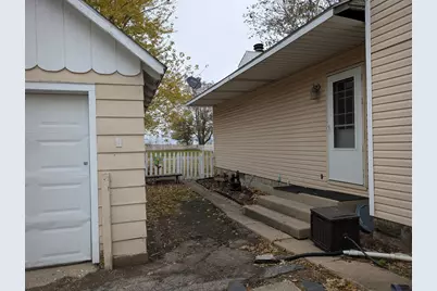 601 W Gordon Street, Francesville, IN 47946 - Photo 22