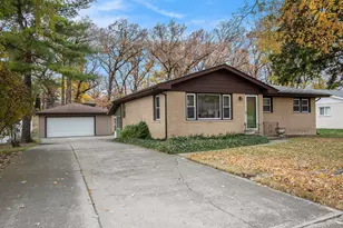 2238 Meadow Ln, Schererville, IN 46375 - Photo 4