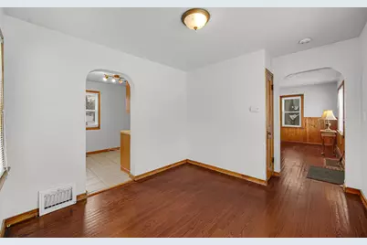 8212 W Taft Street, Merrillville, IN 46410 - Photo 6