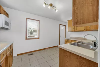 8212 W Taft Street, Merrillville, IN 46410 - Photo 8