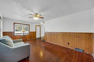 8212 W Taft St, Merrillville, IN 46410 - Photo 4