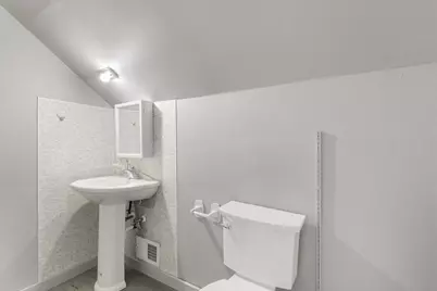 709 Indiana Avenue, Michigan City, IN 46360 - Photo 14