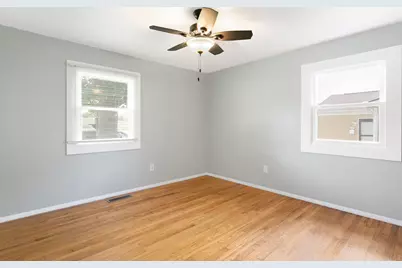 709 Indiana Avenue, Michigan City, IN 46360 - Photo 6