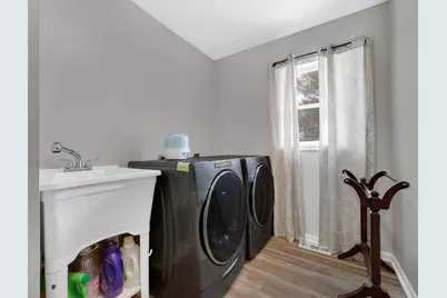 3028 W 15th Avenue, Gary, IN 46404 - Photo 8